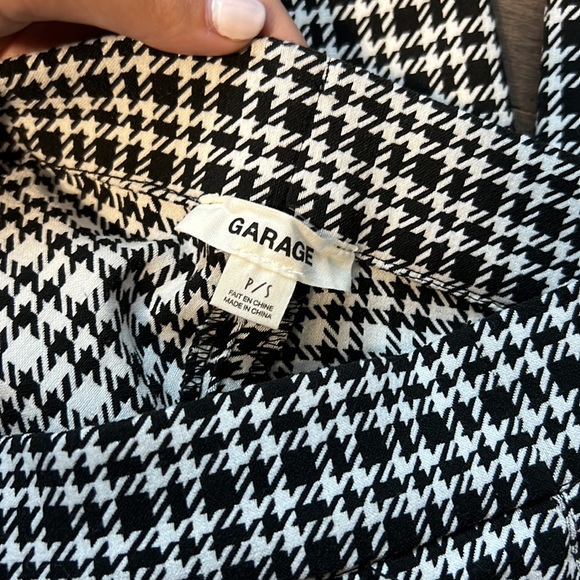 High Waisted NEVER WORN Houndstooth Pants - Garage - Size S - Picture 5 of 5